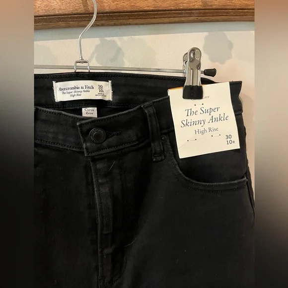 Abercrombie & Fitch NWT 10r super skinny ankle high rise, curve love, black - Picture 2 of 3